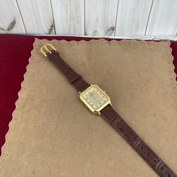 Vintage Daniel Mink "Capri" Swiss Made Watch,  Elegant Tank Styled 18 Ka… - Picture 3 of 6